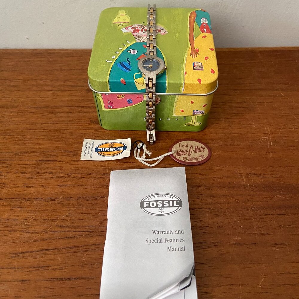 Fossil F2 Gold Tone ES-9030 Ladies Watch With Blue Dial Adjust-O-Matic Vintage